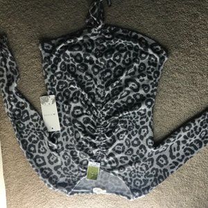 Leopard scrunch long sleeve shirt